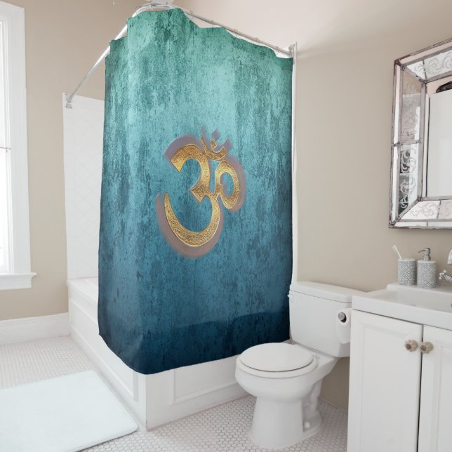 Symbole bleu OM de yoga de damassé d'or de rideau (En situation)