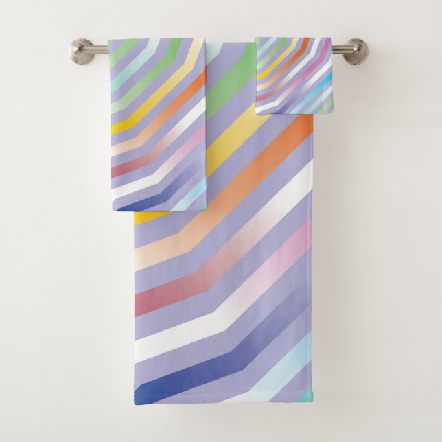 Symmetric diagonal stripes background 1 bath towel set (Insitu)