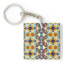 Symmetrical bold flower keychain