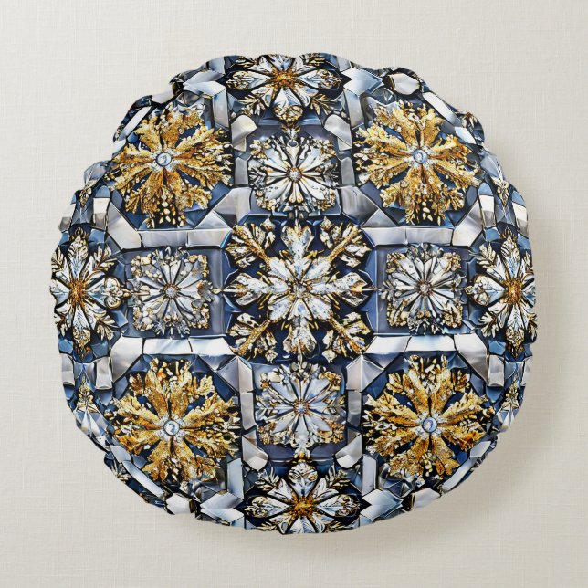 Symmetrical snowflake pattern round pillow (Front)