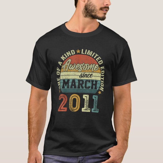 T-shirt 10 Anniversaire Awesome Depuis Mars 2011 10T (Devant)