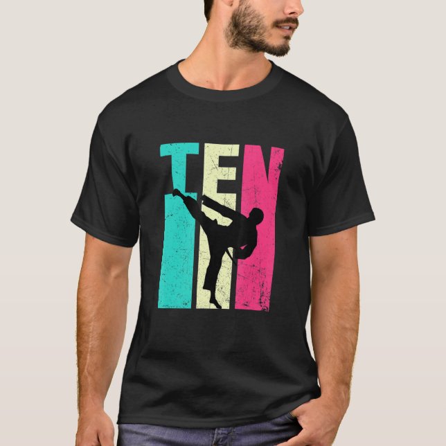 T-shirt 10e anniversaire Retro Karate Taekwondo 10 ans (Devant)