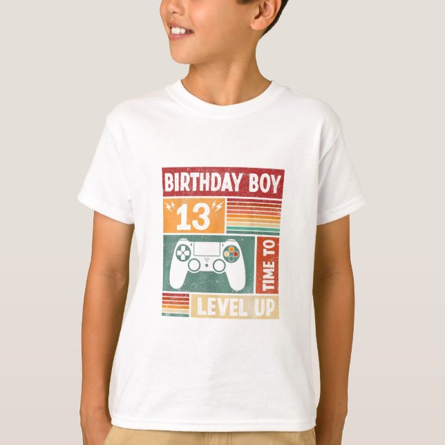 T-shirt 13e anniversaire Garçon temps de monter à niveau J (Devant)