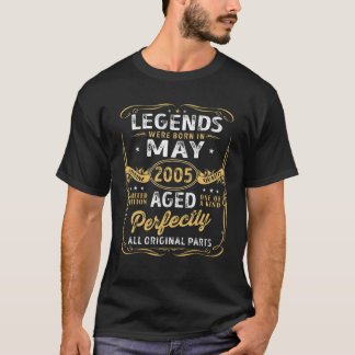 T-shirt 17E Anniversaire Légende De Décoration Née En Mai