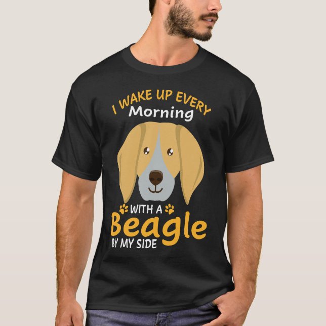 T-shirt 195 Je Me Réveille Chaque Matin Avec Un Beagle Par (Devant)