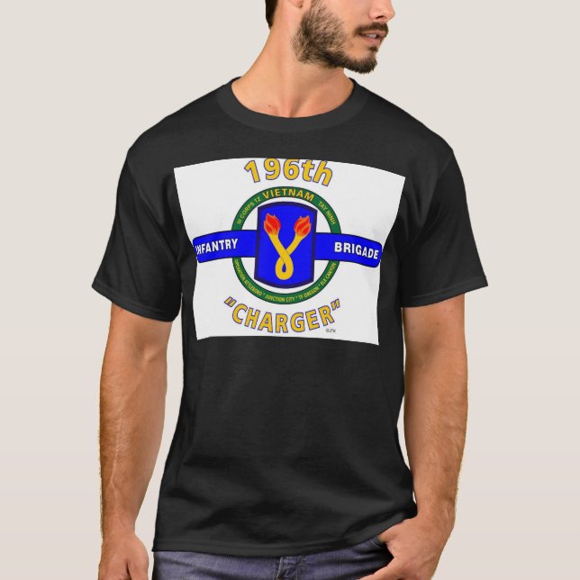 T-shirt 196TH BRIGADE "CHARGEUR" VIETNAM d'INFANTERIE (Devant)