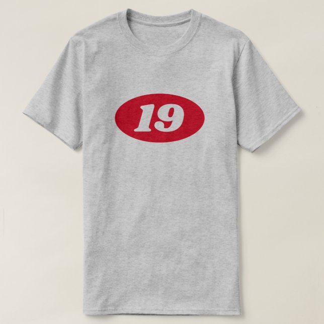T-shirt 19ème cadeau de chemise d'anniversaire d'âge fait (Design devant)