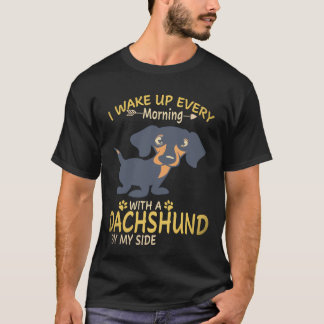 T-shirt 21 Je me réveille chaque matin avec un dachshund à