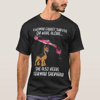 T-shirt 23 Une femme ne peut survivre au vin seule. Elle a