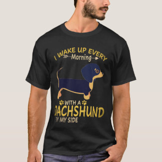 T-shirt 25 Je me réveille chaque matin avec un teckel à me