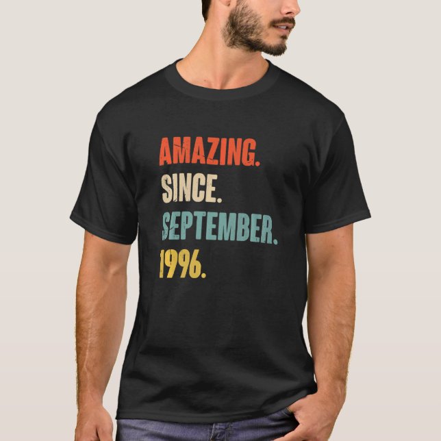 T-shirt 26 Ans 26 Ans Extraordinaire depuis septembre (Devant)