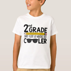 T-shirt 2ème La catégorie a juste obtenu à des enfants 