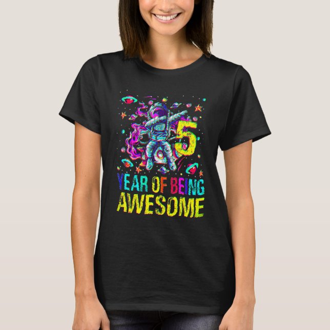 T-shirt 5 Anniversaire Année D'Être Un Astronaute Impressi (Devant)
