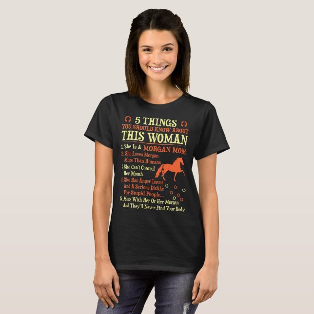 T-shirt 5 choses que vous devriez connaître la maman de (Devant entier)