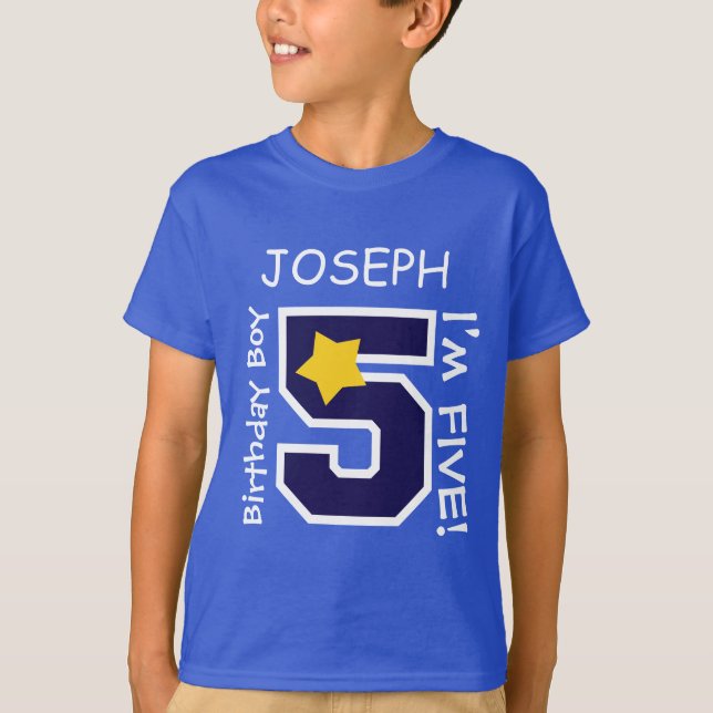 T-shirt 5ème BLEU de garçon d'anniversaire un nom fait sur (Devant)