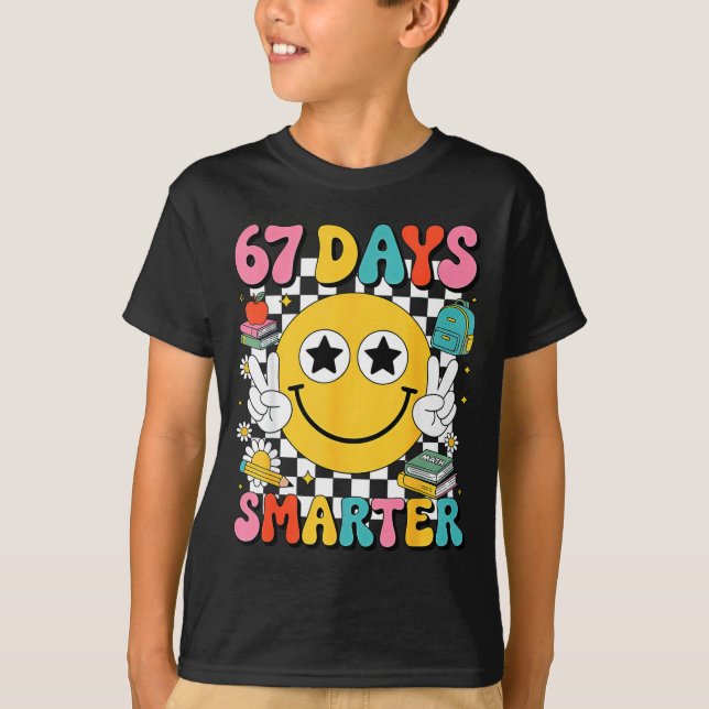 T-shirt 67th Day Of School 67 Days Smarter Teacher  (Devant)