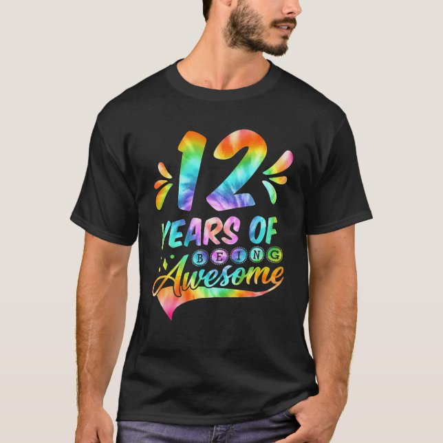 T-shirt 9E Anniversaire Cravate-Dye Drôle Amusant 9 Ans O (Devant)