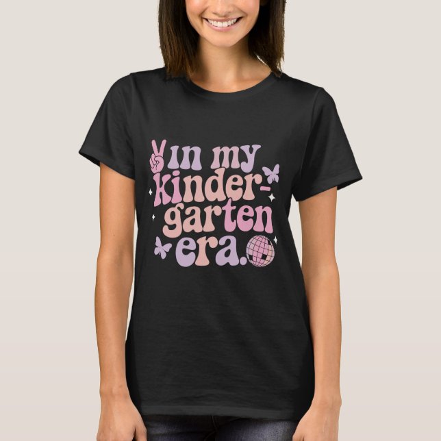 T-shirt "À l'ère de ma maternelle - Amusants et nostalgiqu (Devant)