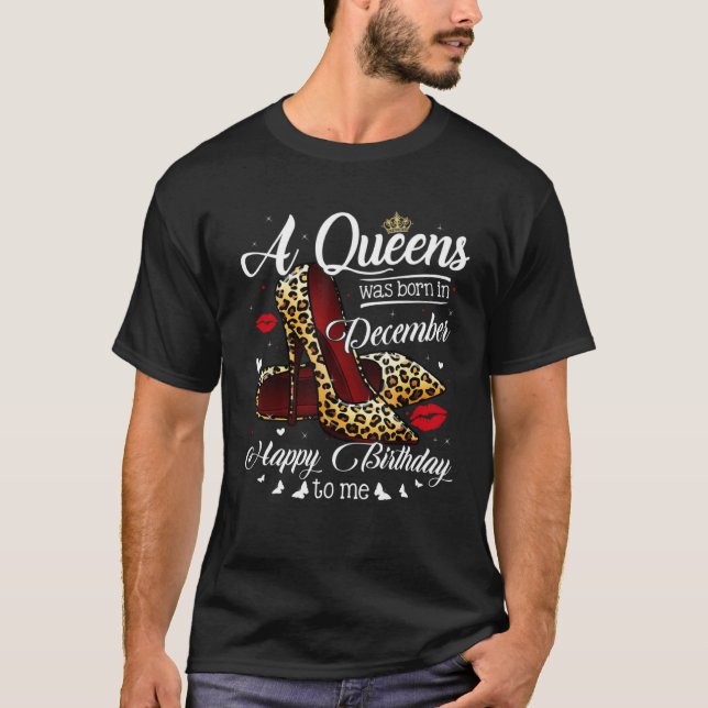 T-shirt A Queen Was Born In December Retro Hearts Leopard  (Devant)