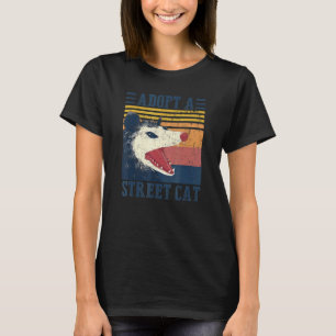 T-shirt Adopter un chat de rue drôle opossum vintage