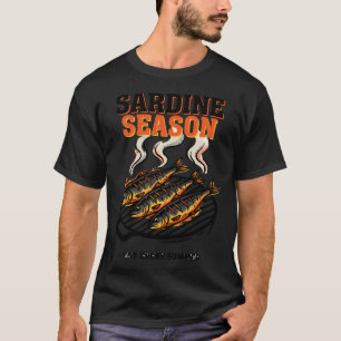 T-shirt Affiche Rétro BBQ Saison Sardine — Poisson Grillé