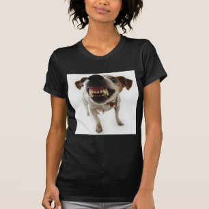 T-shirt agressif