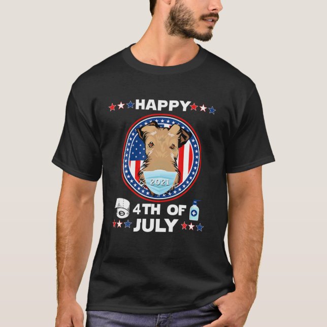 T-shirt Airedale Chien Patriotique En Masque Joyeux 4 juil (Devant)