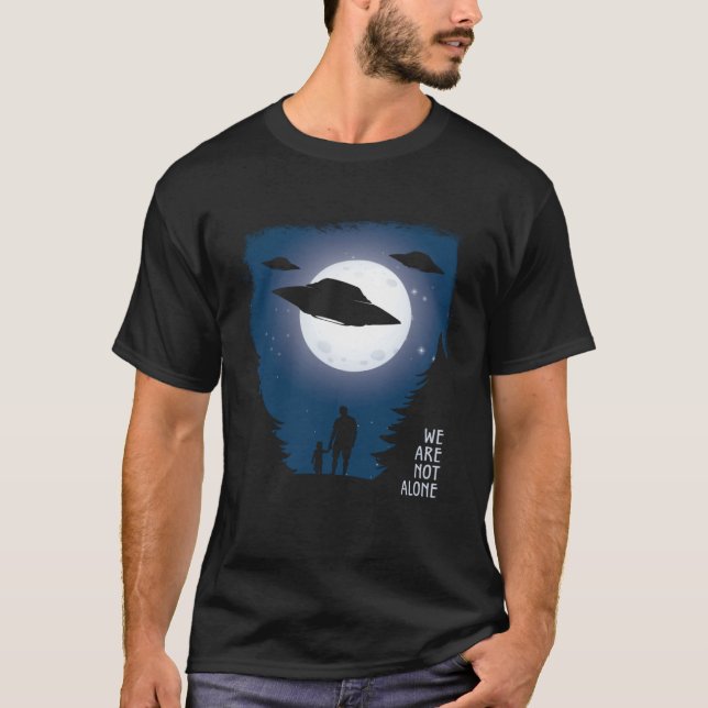 T-shirt Alien Abduction  UFO We Are Not Alone (Devant)