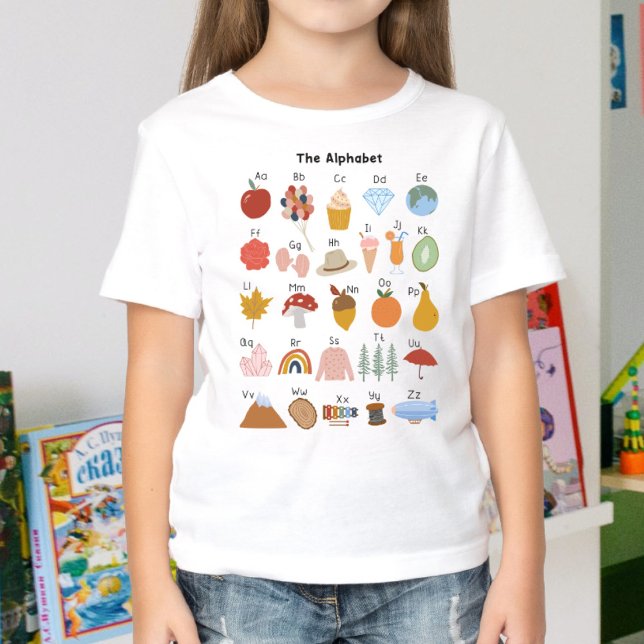 T-shirt Alphabet A à Z (In-Context, Girl in kindergarten)