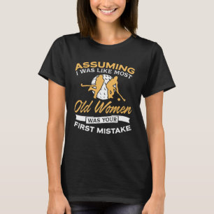T-shirt Amants drôles d'hockey de champ de dames âgées