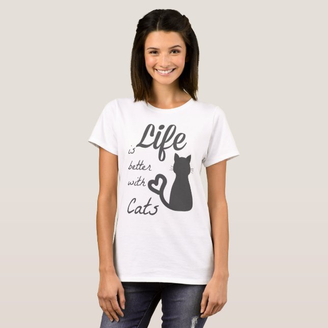 T-shirt améliorez avec des chats (Devant entier)
