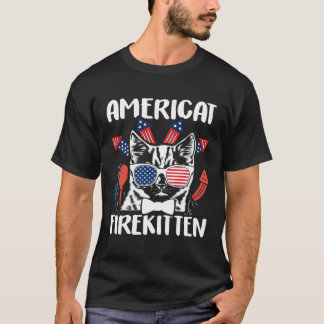 T-shirt Americat firekitten 4th of july cat with firecrack