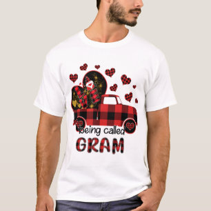T-shirt Amour Être appelé Gram Red Truck Gnome Valentine
