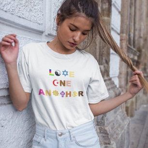 T-shirt Amour une une autre pièce en t