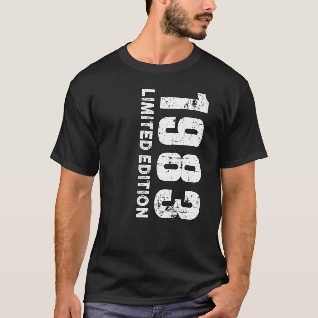 T-shirt and 1983 (Devant)