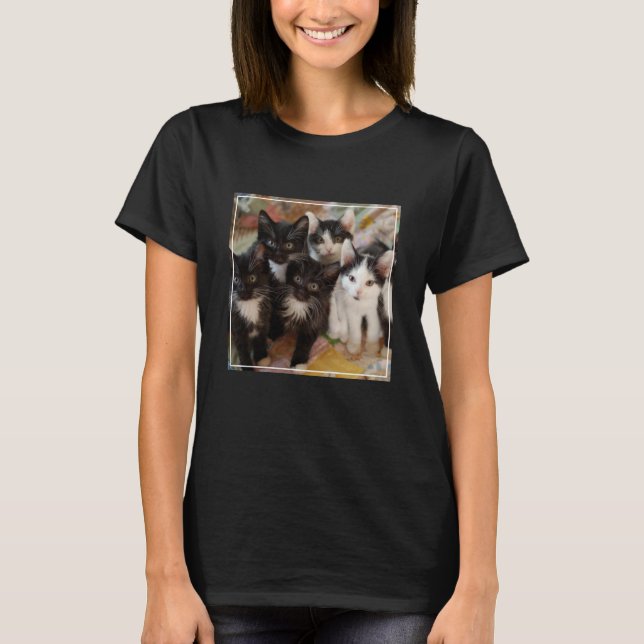 T-shirt Animaux de bébés cutest | Chatons noirs et blancs (Devant)