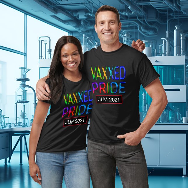 T-shirt Année 2021 de la fierté vaccinée entièrement vaxxé (Vaccinated Fully Vaxxed Pride Monogram Year 2021 T-Shirt)