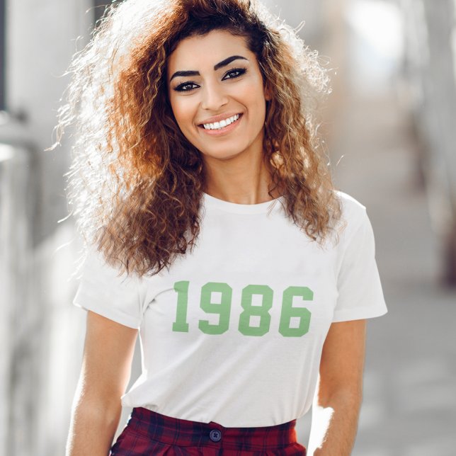 T-shirt Anniversaire | Vert personnalisé Moderne Minimalis (Créateur téléchargé)