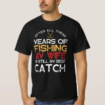 Après toutes les années la femme de pêche toujours