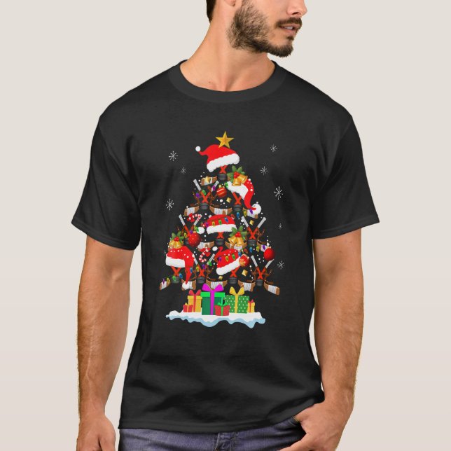 T-shirt Arbre de Noël Balle de hockey sur glace Santa Hat  (Devant)