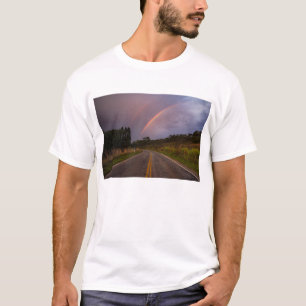 T-shirt Arc-en-ciel et route