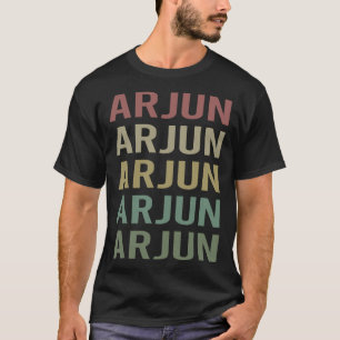 T-shirt Art du texte coloré - Nom de l'arjun