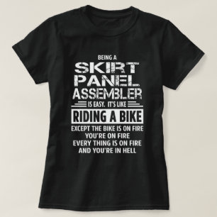 T-shirt Assembleur de panneau de jupe