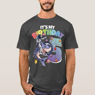 T-shirt Astronaut sur requin 5e anniversaire garçon fille 