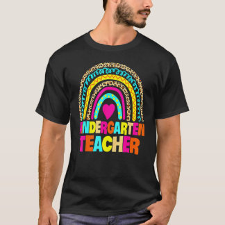 T-shirt Attention enseignante de maternelle, j'arrive, je