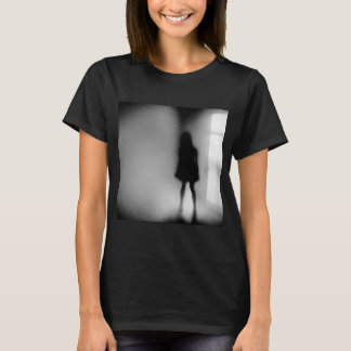 T-shirt Au-delà de l'ombre