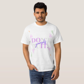 t-shirt avec un design cité