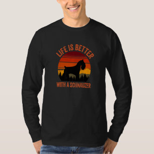 T-shirt Avec un schnauzer vintage en détresse chien