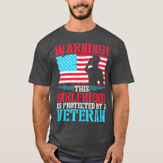 T-shirt Avertissement Cette Petite Amie Est Protégée Par V