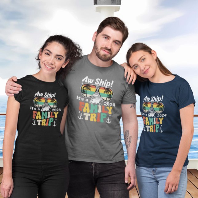 T-shirt Aw Ship C'est un bateau de famille Année personnal (Créateur téléchargé)